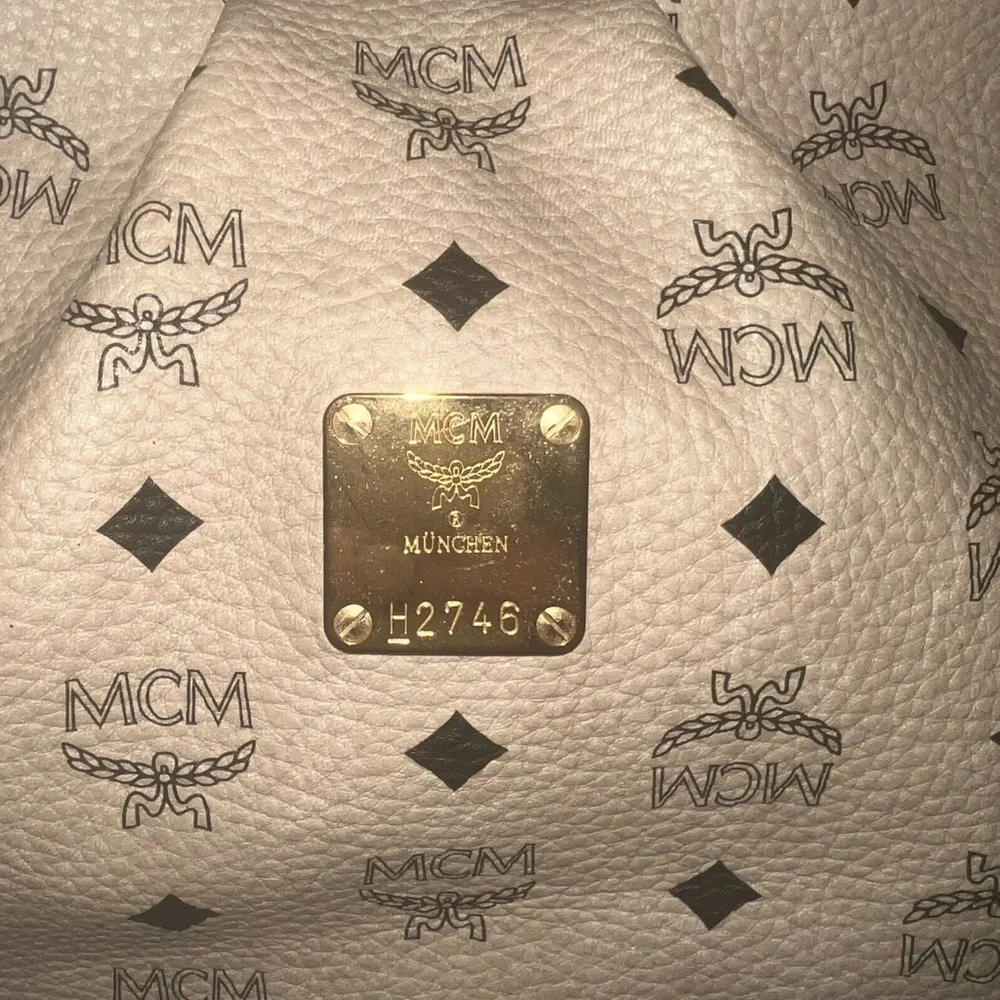 1813 MCM Tan Shoulder Bag